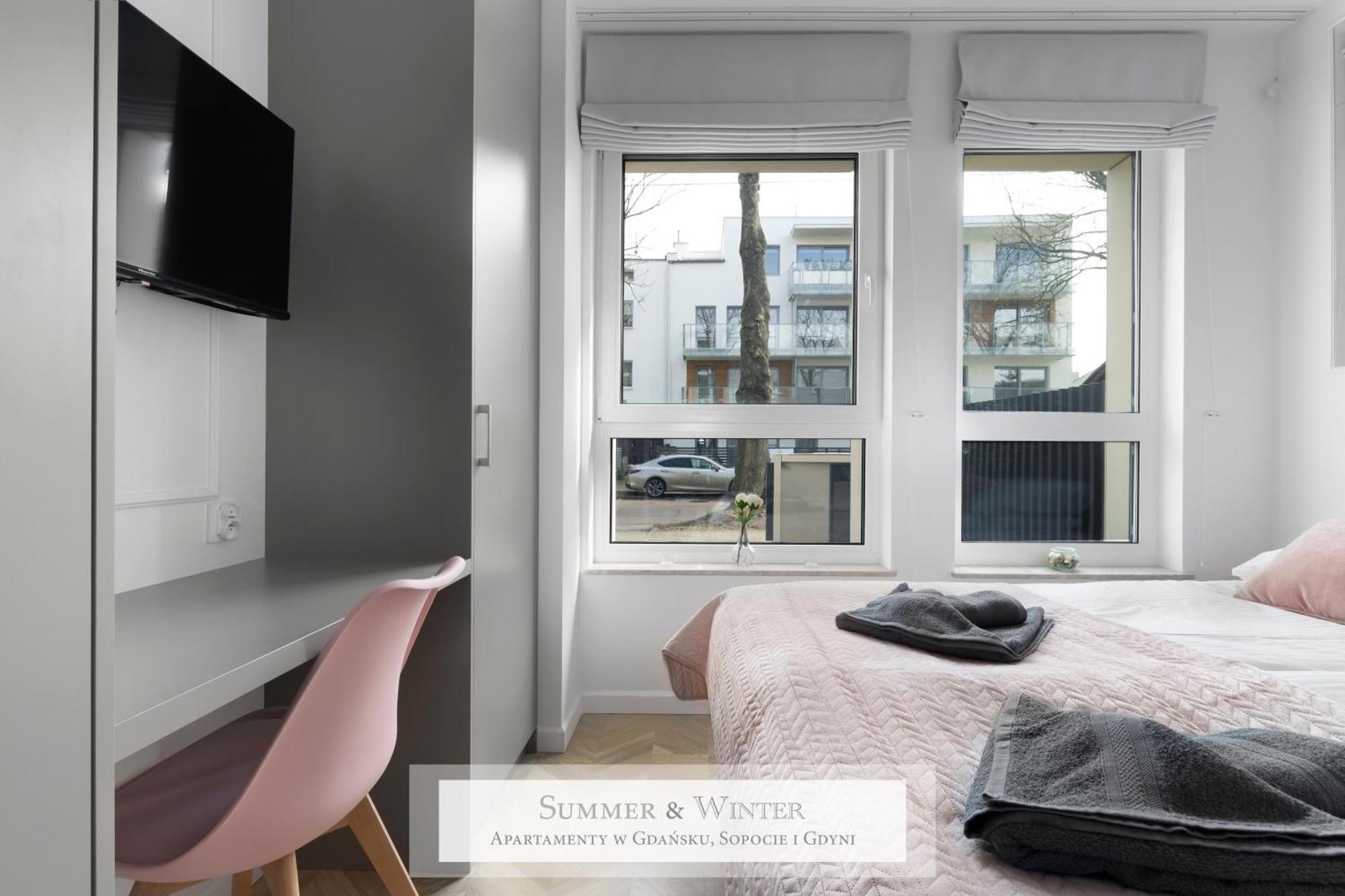4 Stars, New Luxury Butterfly & Bike Apartments, Gdynia Orlowo, 15 Wyposazonych Mieszkan, Z Sypialnia, Winda I Platnym Parkingiem, Wysoki Standard Summerwinter, Blisko Molo Orlowo, Drog Rowerowych, Stadniny I Golf Park ภายนอก รูปภาพ